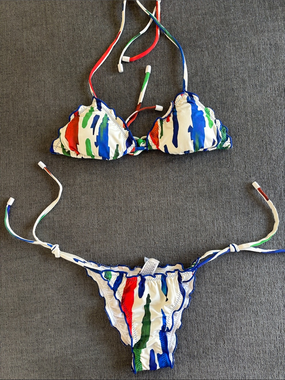 NWT Despi colorful paint stripe ruffle tie set. Size small